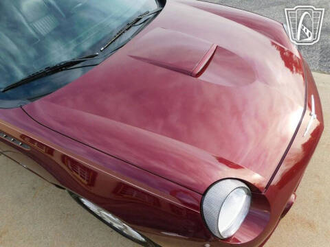 2004 Ford Thunderbird Deluxe