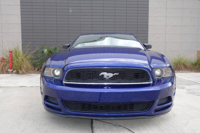 2014 Ford Mustang V6