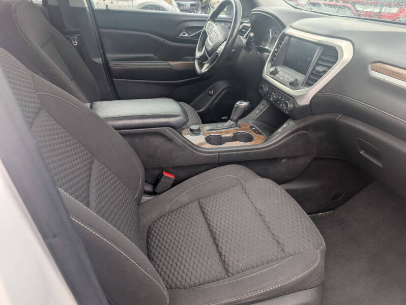 2018 GMC Acadia SLE-2