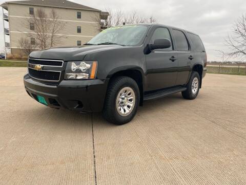 2011 Chevrolet Tahoe for sale at QUAD CITIES AUTO SALES in Milan IL