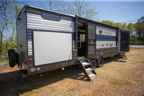 2022 CHEROKEE FOREST RIVER