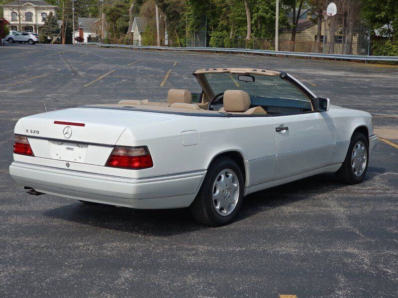 1995 Mercedes-Benz E-Class E 320