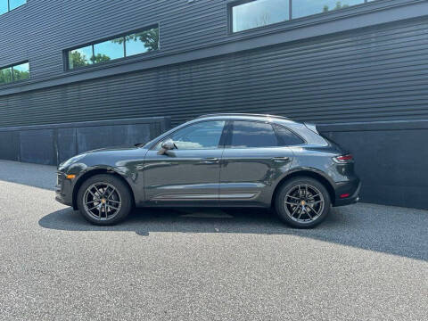 2026 Porsche Macan T