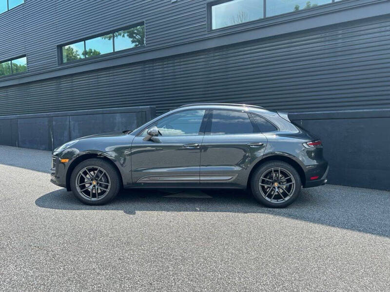 2026 Porsche Macan T