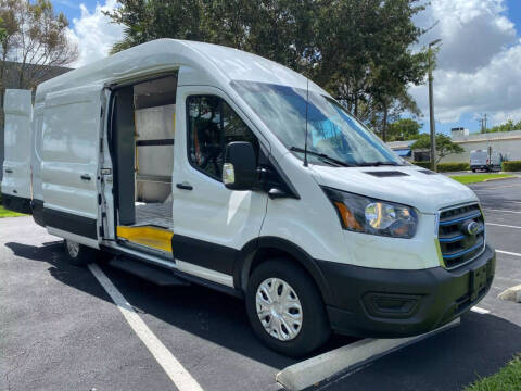 2022 Ford E-Transit 350
