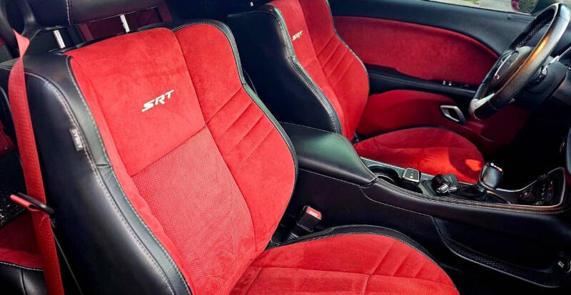 2015 Dodge Challenger SRT 392