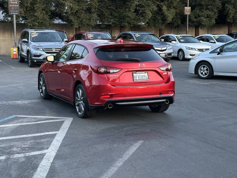 2018 Mazda MAZDA3 Grand Touring