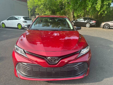 2020 Toyota Camry for sale at FIRST CLASS AUTO in Arlington VA