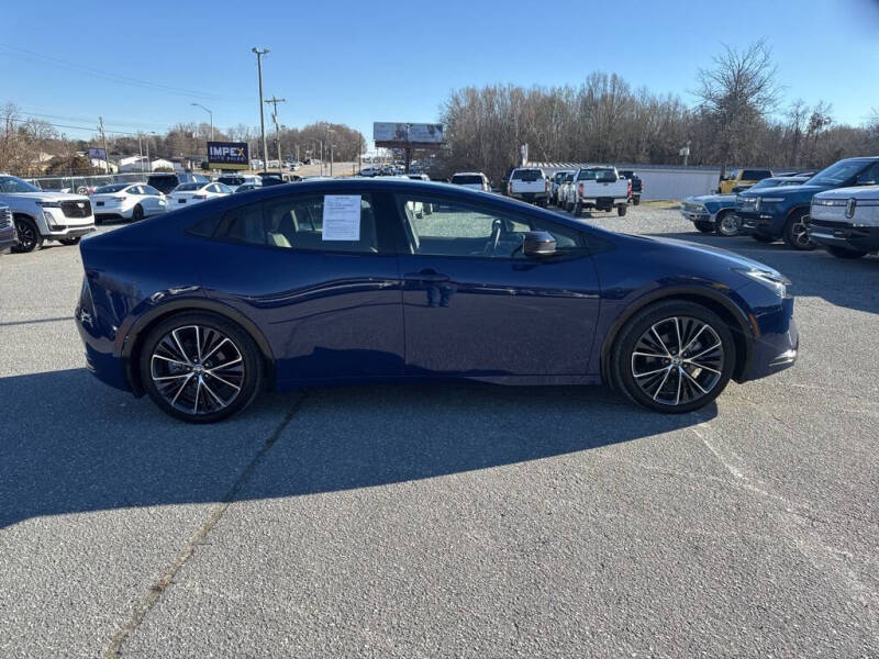 2024 Toyota Prius LE