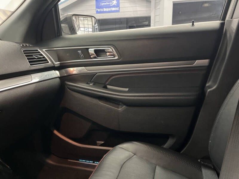 2017 Ford Explorer Sport