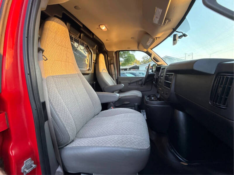 2019 GMC Savana 2500