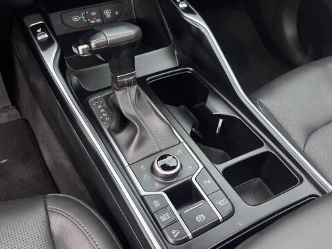 2024 Kia Sorento X-Line EX