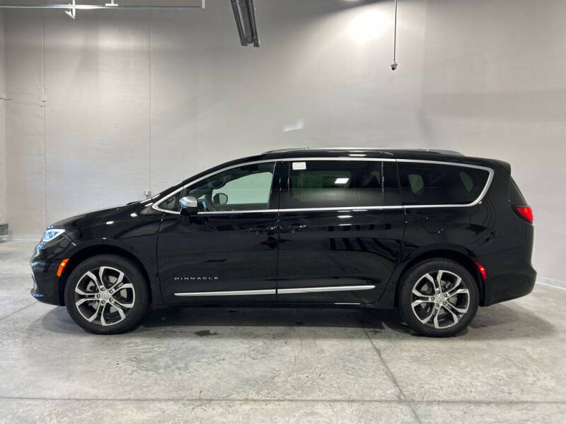 2026 Chrysler Pacifica Pinnacle