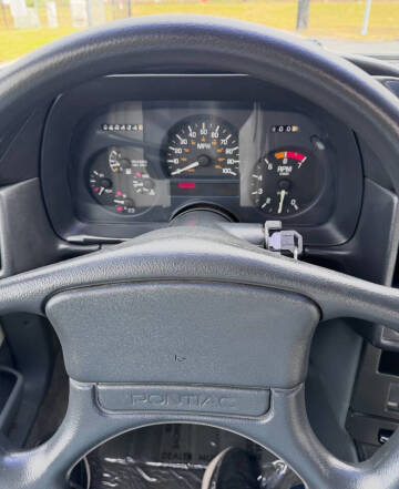 1991 Pontiac Sunbird LE