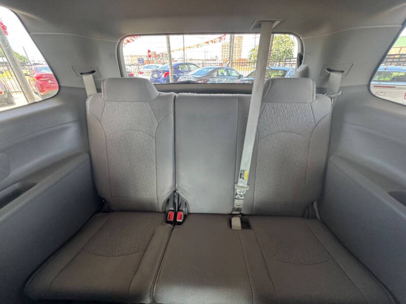 2015 GMC Acadia SLE-2