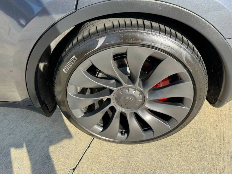 2023 Tesla Model Y Performance