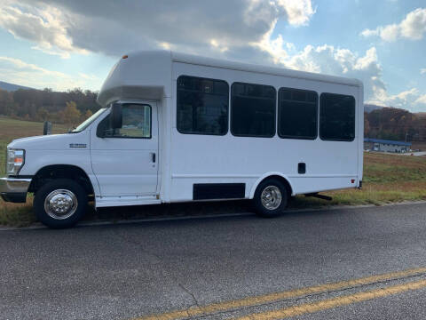 2017 Ford E-Series E-350 SD