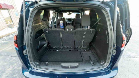 2024 Chrysler Pacifica Touring