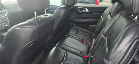 2017 Nissan Pathfinder SL