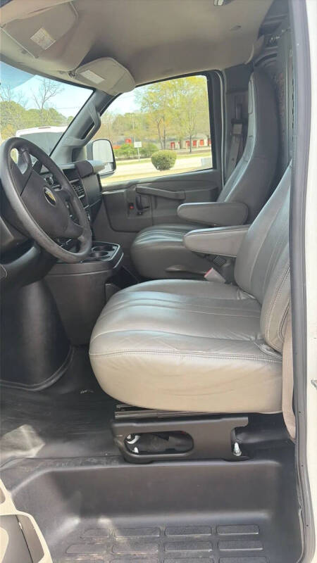 2017 Chevrolet Express 2500