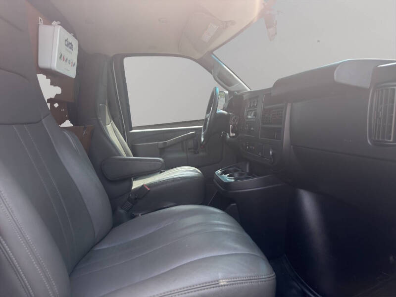 2019 Chevrolet Express 2500