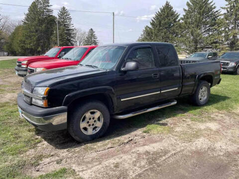 2005 Chevrolet Silverado 1500 for sale at COUNTRYSIDE AUTO INC in Austin MN