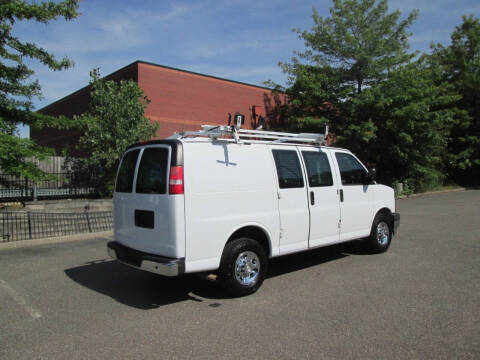 2017 Chevrolet Express 2500
