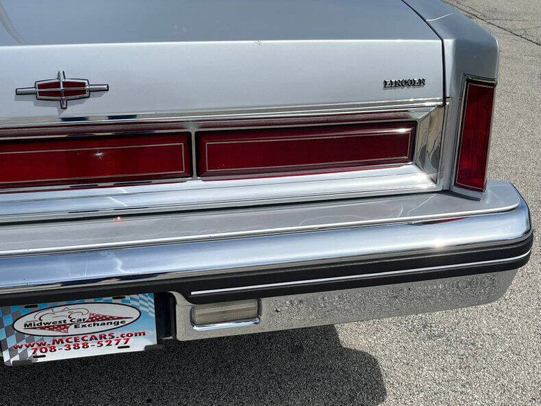 1984 Lincoln Town Car