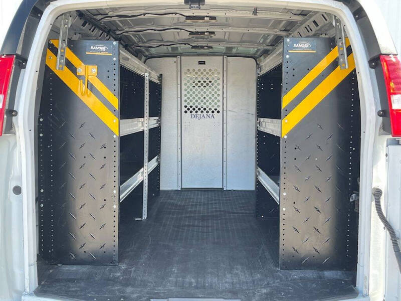 2024 Chevrolet Express 2500