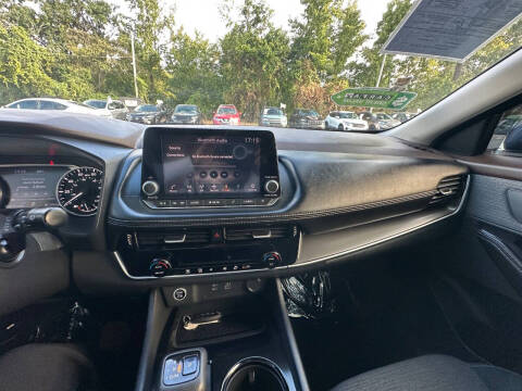 2022 Nissan Rogue SV