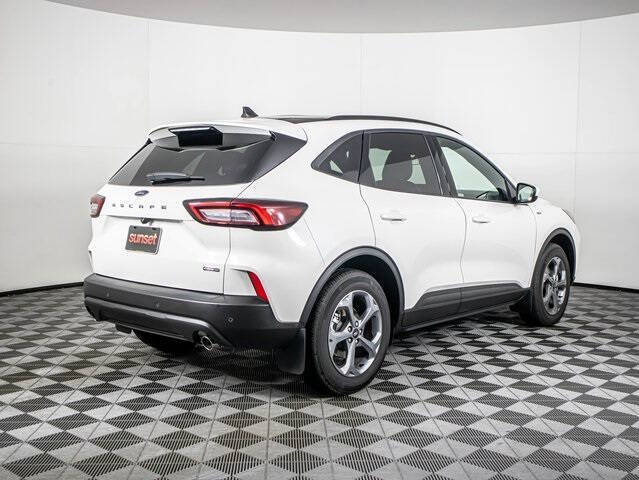 2025 Ford Escape Hybrid ST-Line Select