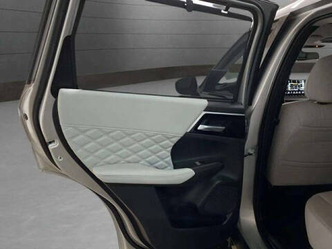 2025 Mitsubishi Outlander PHEV SEL