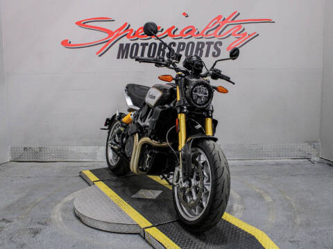 2023 Indian FTR R Carbon