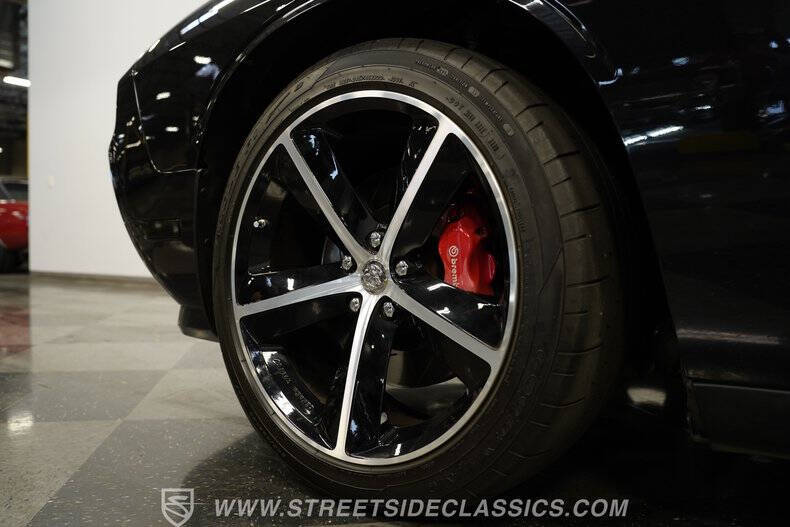 2010 Dodge Challenger SRT8