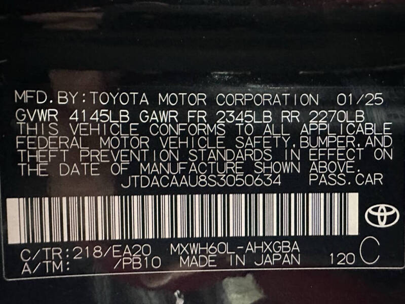 2025 Toyota Prius XLE