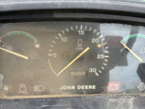 2000 John Deere Tractor 5205