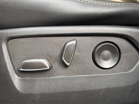 2023 Cadillac Escalade Luxury