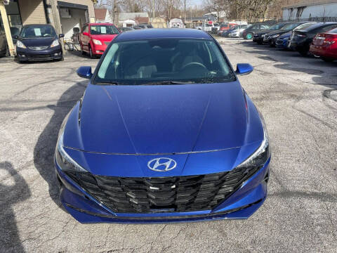 2021 Hyundai Elantra for sale at speedy auto sales in Indianapolis IN