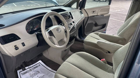 2014 Toyota Sienna L 7-Passenger