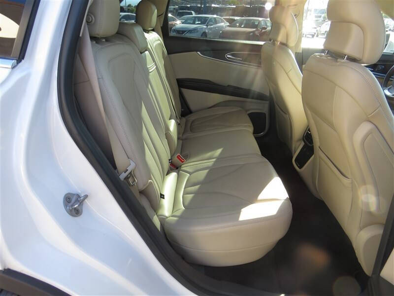 2019 Lincoln Nautilus Reserve