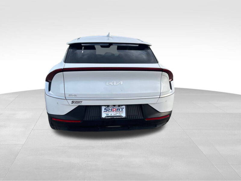 2024 Kia EV6 Light
