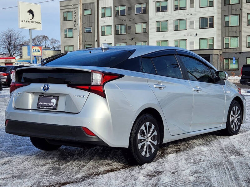 2022 Toyota Prius LE AWD-e