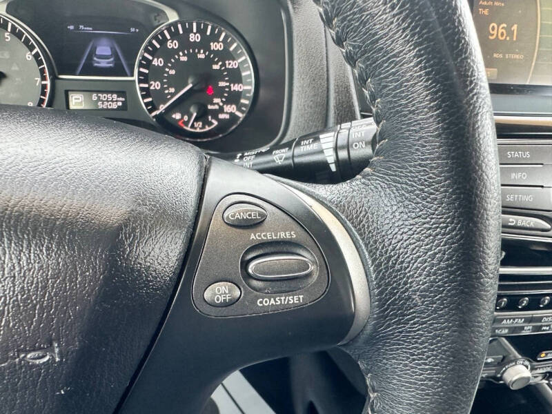 2013 Nissan Pathfinder SV