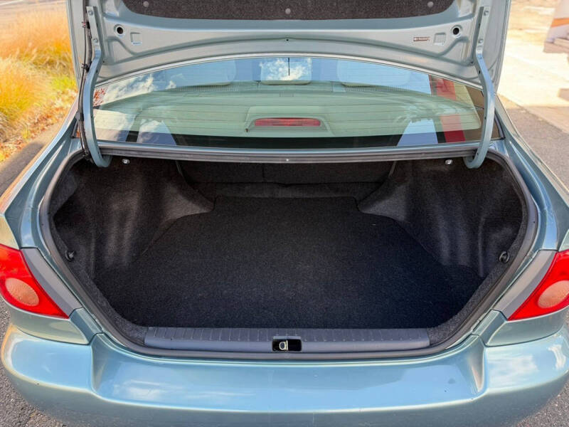 2006 Toyota Corolla LE