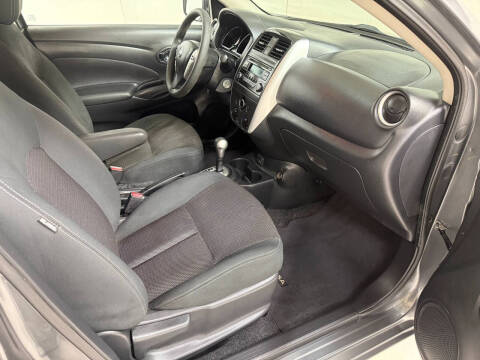 2017 Nissan Versa 1.6 S