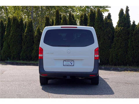 2016 Mercedes-Benz Metris Passenger