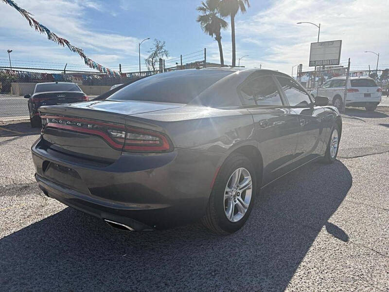 2015 Dodge Charger SE