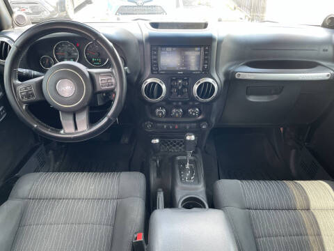 2012 Jeep Wrangler Unlimited Sahara