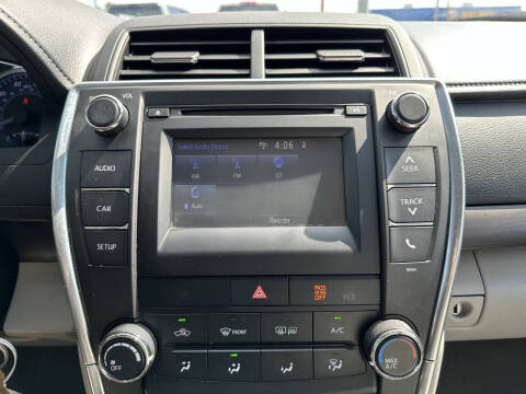 2017 Toyota Camry LE