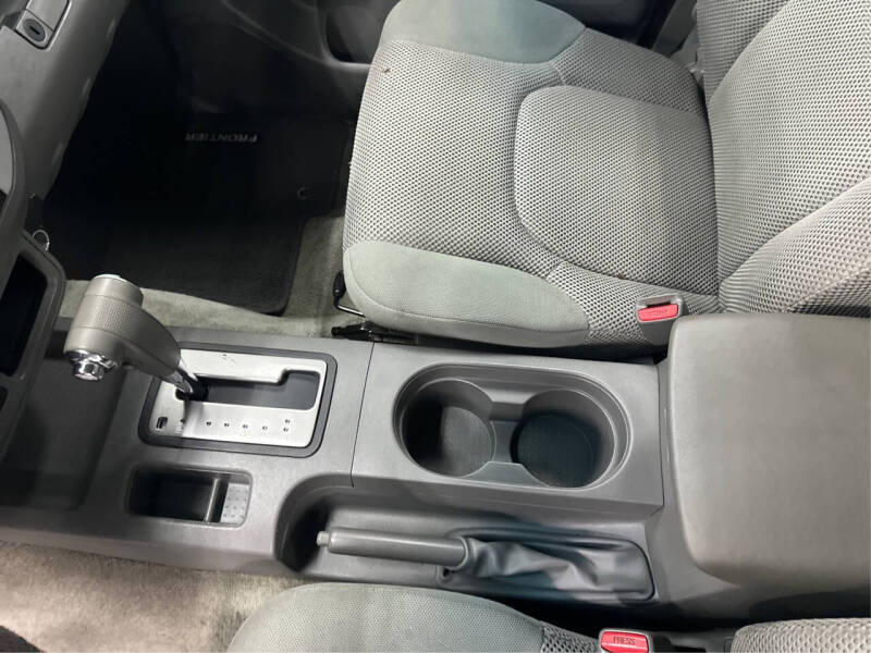 2016 Nissan Frontier SV